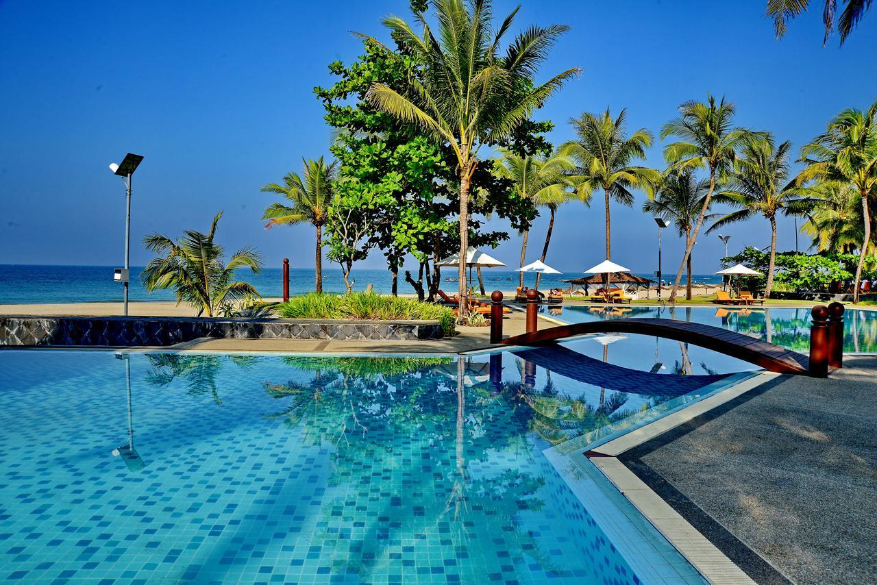 Aureum Palace Hotel & Resort Ngwe Saung Нґвезаун Екстер'єр фото
