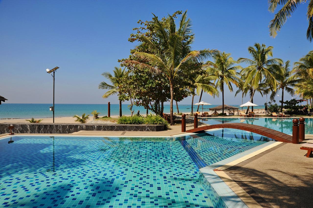 Aureum Palace Hotel & Resort Ngwe Saung Нґвезаун Екстер'єр фото
