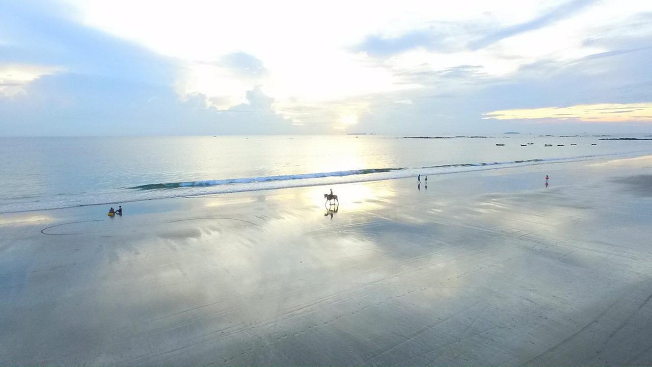 Aureum Palace Hotel & Resort Ngwe Saung Нґвезаун Екстер'єр фото