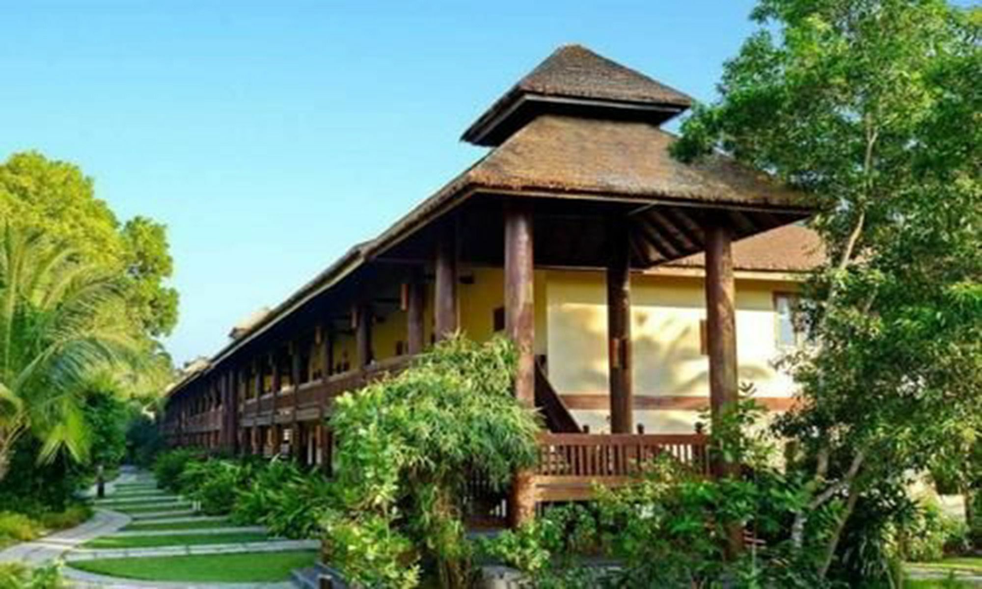 Aureum Palace Hotel & Resort Ngwe Saung Нґвезаун Екстер'єр фото